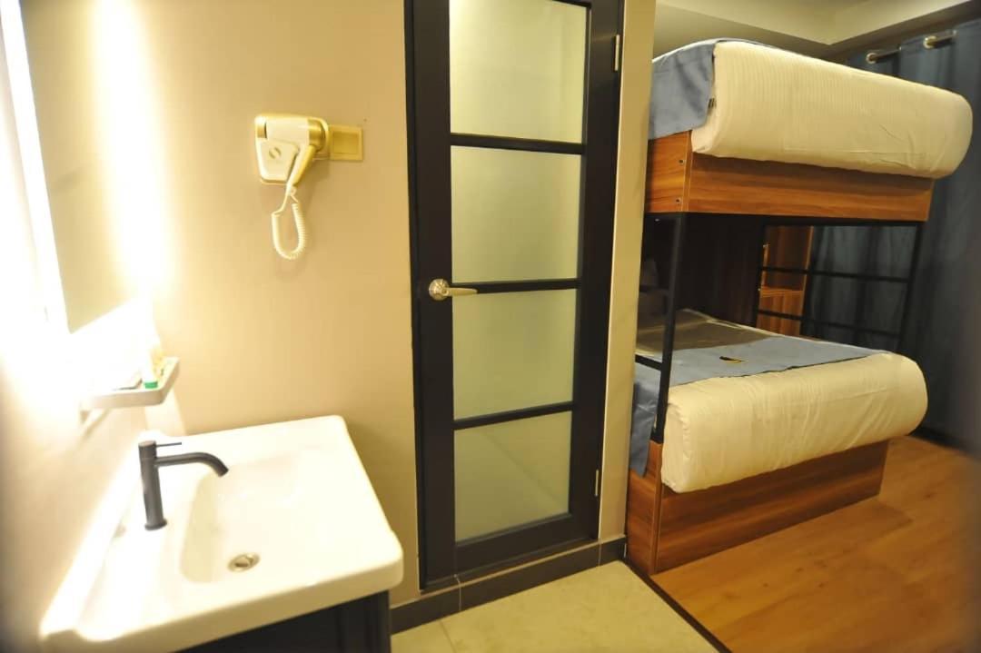 Skye Hotel Sunway Subang Jaya Exterior foto